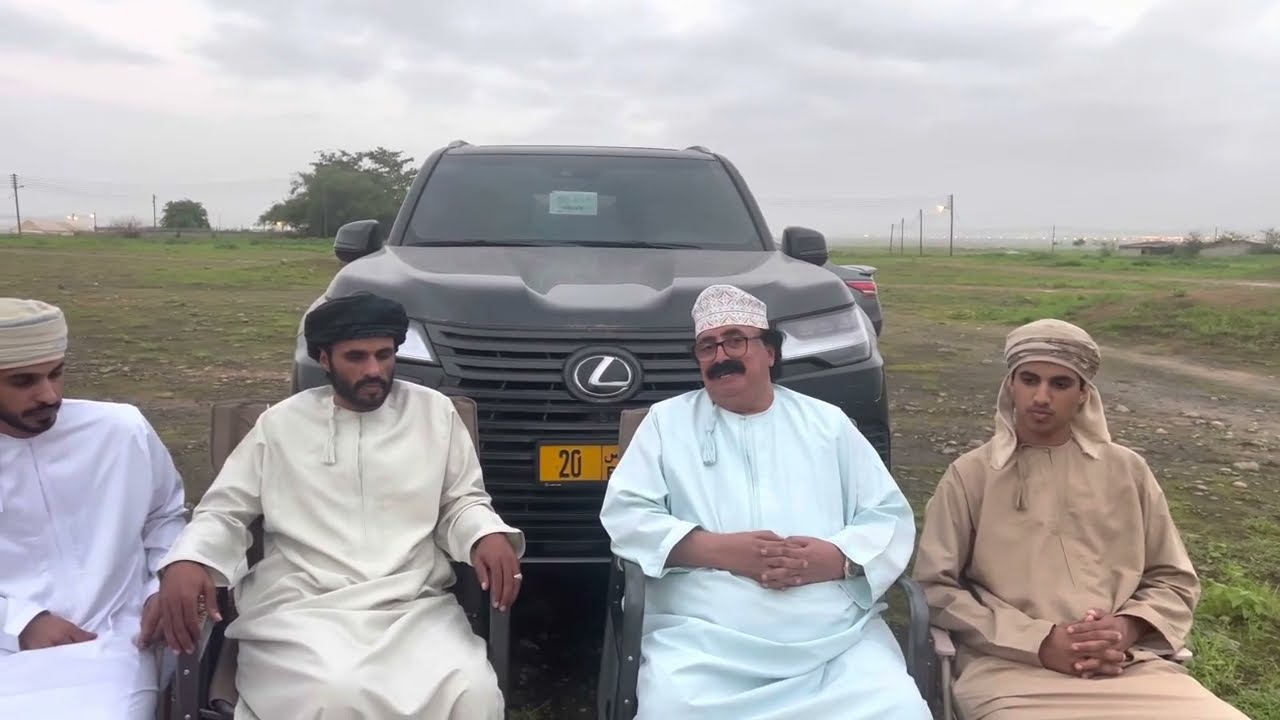 لقاءٌ  وديٌّ  يجمع  بين  الشيخين  الكثيري  والغفيلي  في  ظفار