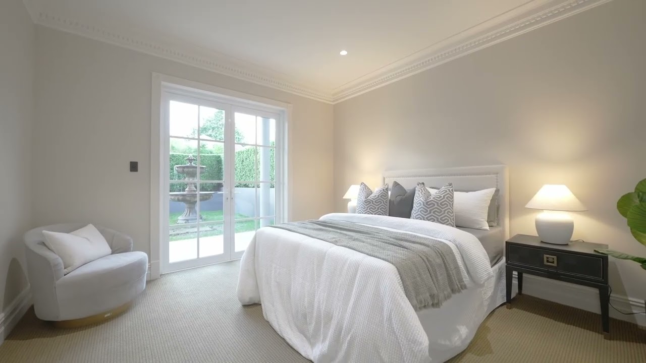 22 Regent Street, Putney