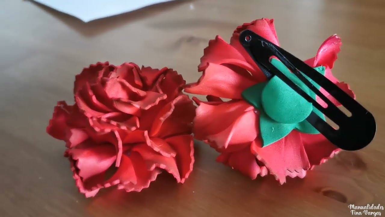 CÓMO HACER UN CLAVEL DE GOMAEVA | Manualidades Fina Vargas