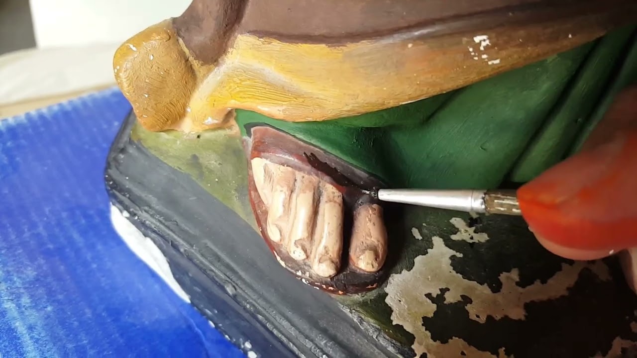 RESTAURANDO  FIGURAS DE YESO  / restaurar  piezas quebradas.