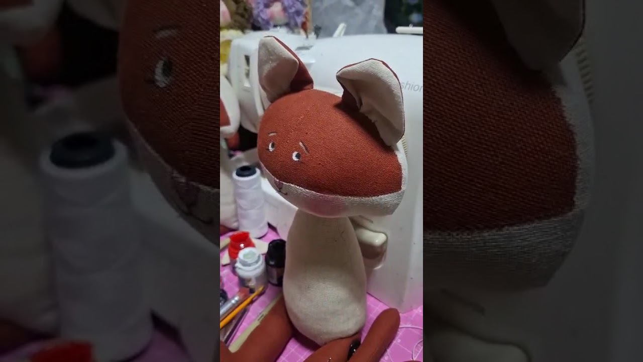   MULHERES Unidas pela cultura Artesã Arlete Elisiario  trabalha com bonecas e bichinhos de pelúcia