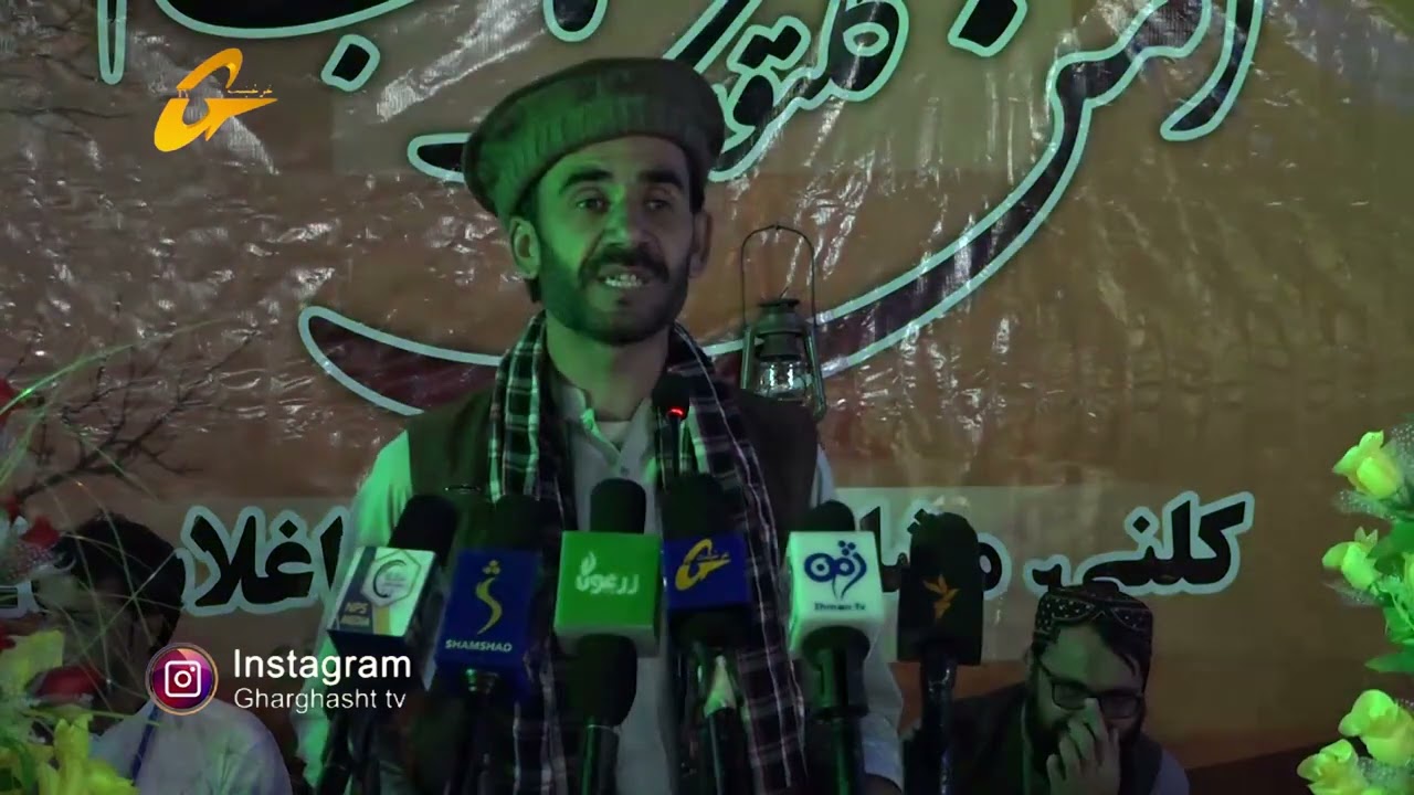 د خوست تڼیو ولسوالۍ د امن کلتوري ماښام پر مهال د تاج محمد صمدي ویل شوي طنزیه شعرونه!