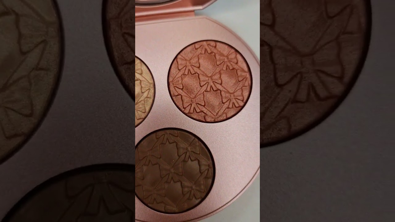 MAC Bubbles and Bows #maccosmetics #holidaymac2022 #miafae