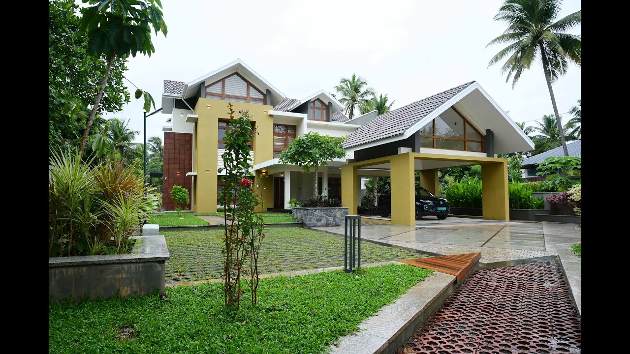 beautiful home  designed by mm architects/nufailmuneer associates