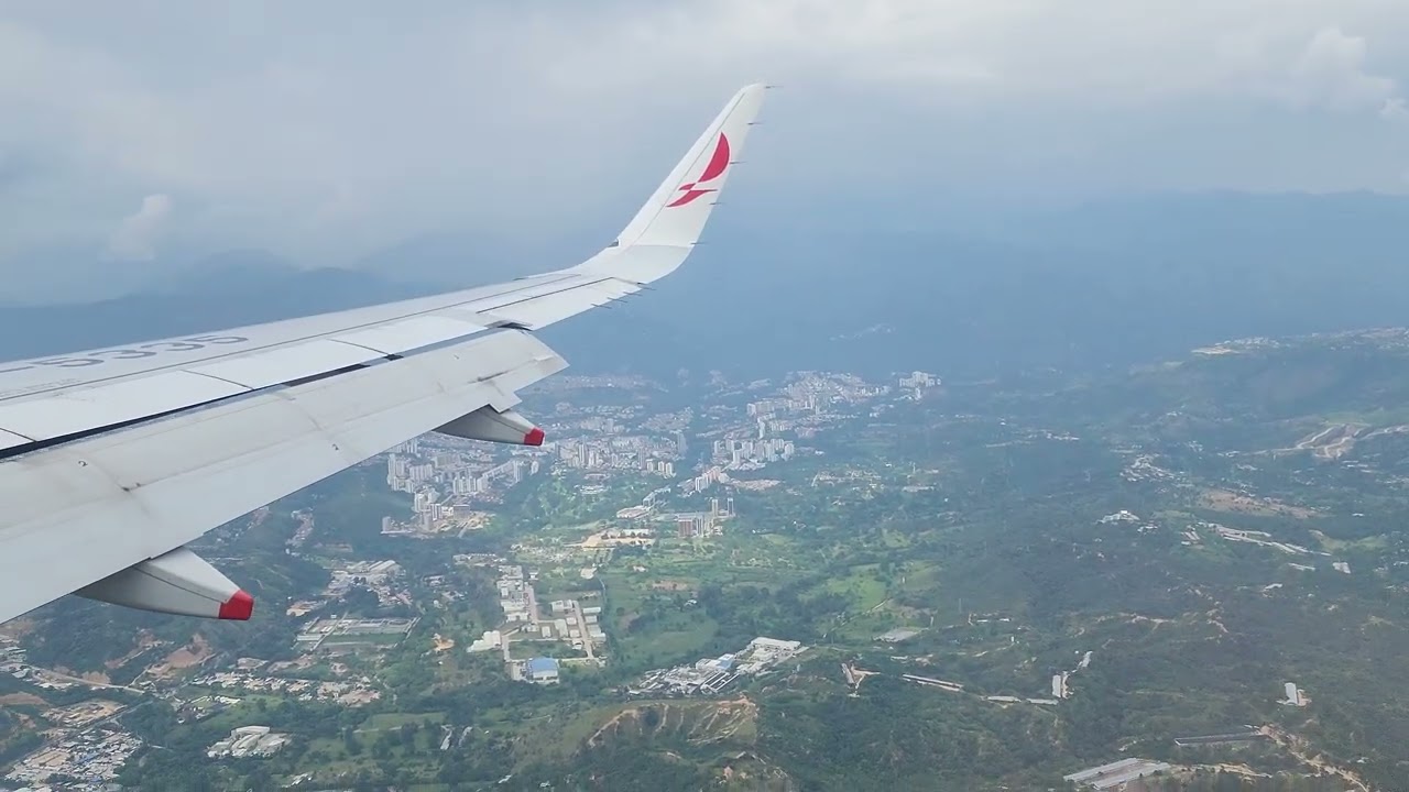 Aproximaci&oacute;n y aterrizaje Aeropuerto Internacional de Palonegro (ruta SKBO-SKBG) 4K