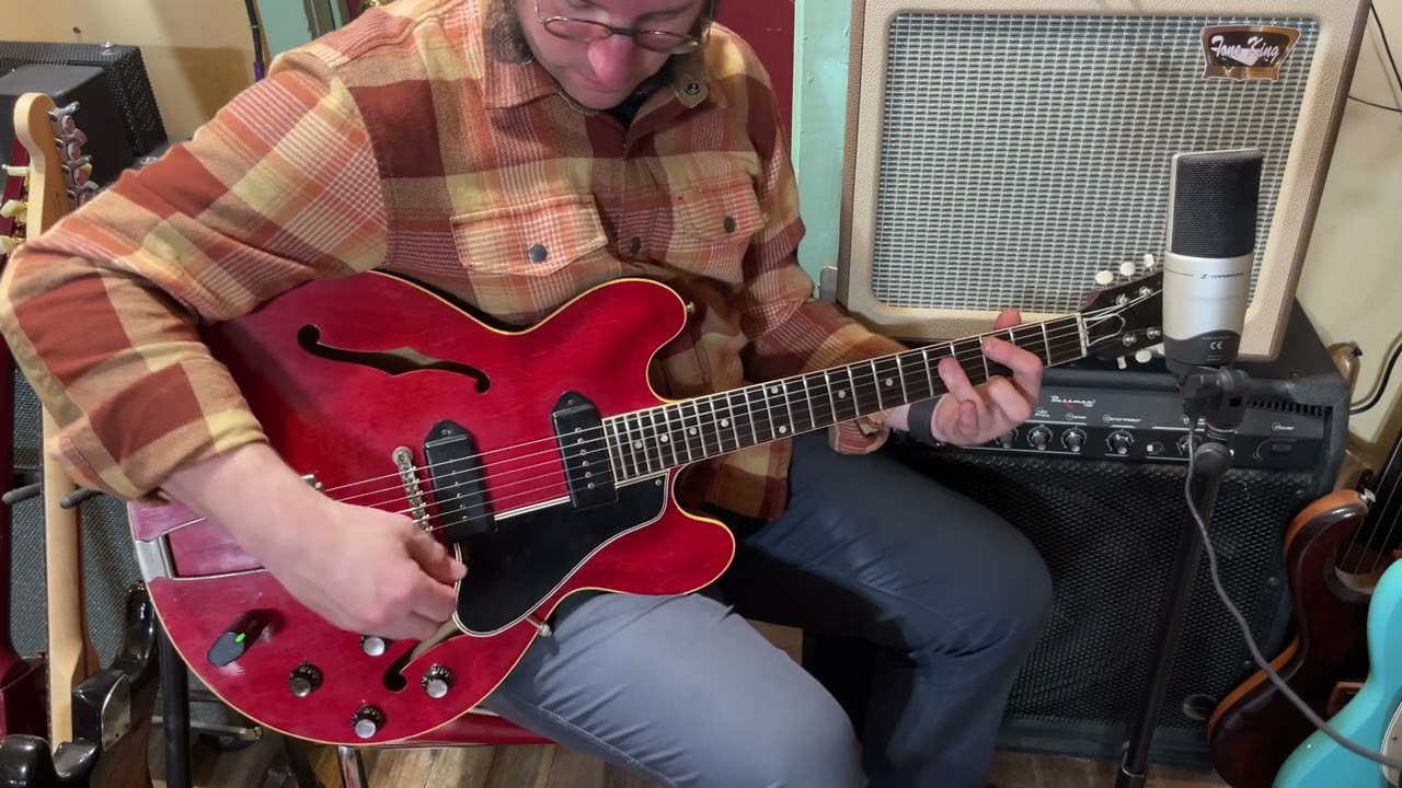 1961 Gibson ES-330 hollowbody electric guitar