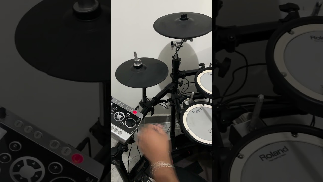 Bateria eletr&ocirc;nica HOLAND TD-9 R$8.200,00 (cada fun&ccedil;&atilde;o).
