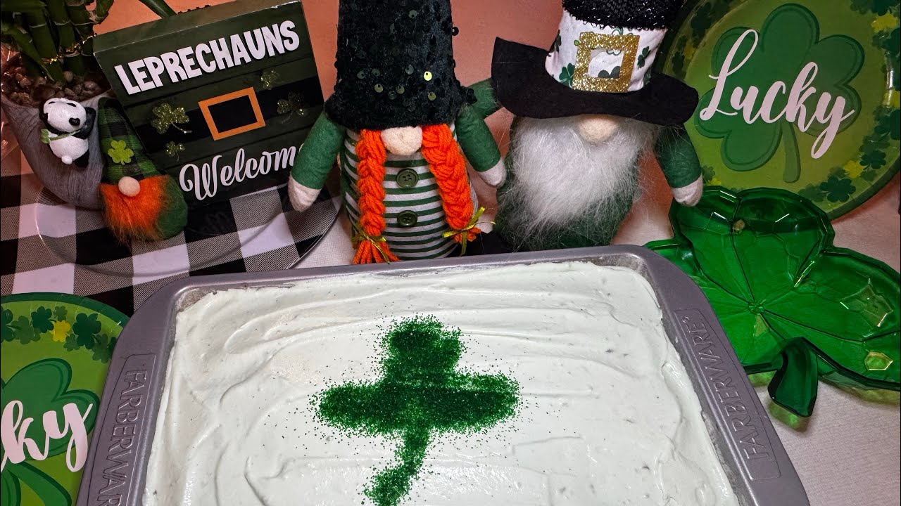 Let’s make a St. Patrick’s Day ☘️ cake from my grandma’s👵🏼old recipe! 💚🍀