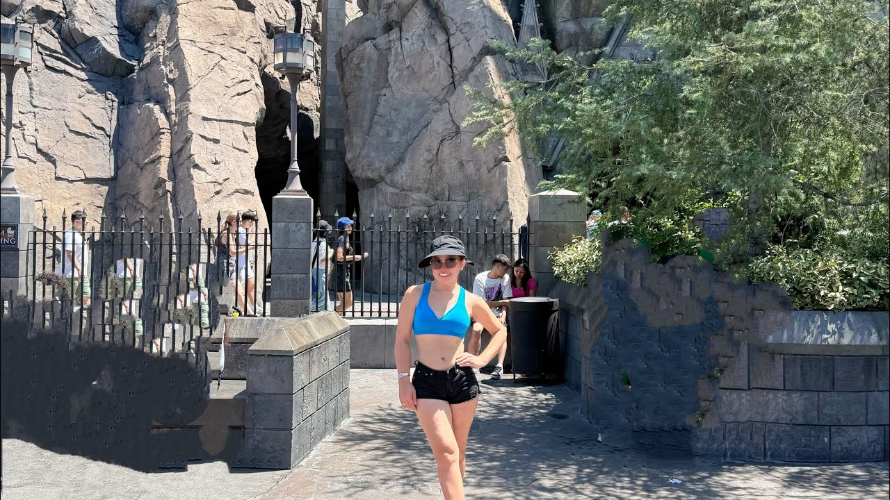 Harry Potter and the Forbidden Journey at Universal Studios Hollywood🧹🧙🏻‍♀️#harrypotter #hollywood 