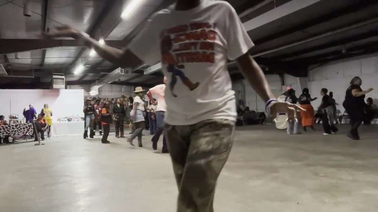 I Don't Know The Name of this Line Dance.  If someone does please comment 11/21/25