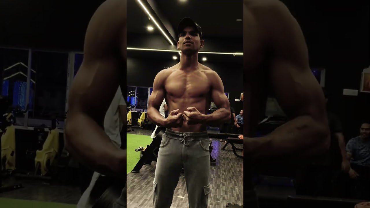 Flex💪❤️&zwj;🔥😮&zwj;💨...#gym #fitness #flex #gymstyle #gymrat