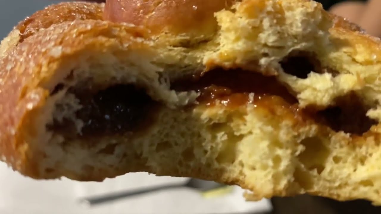 ASMR COMIENDO PAN DE MUERTO 💀 Y TOMANDO CAFÉ ☕️