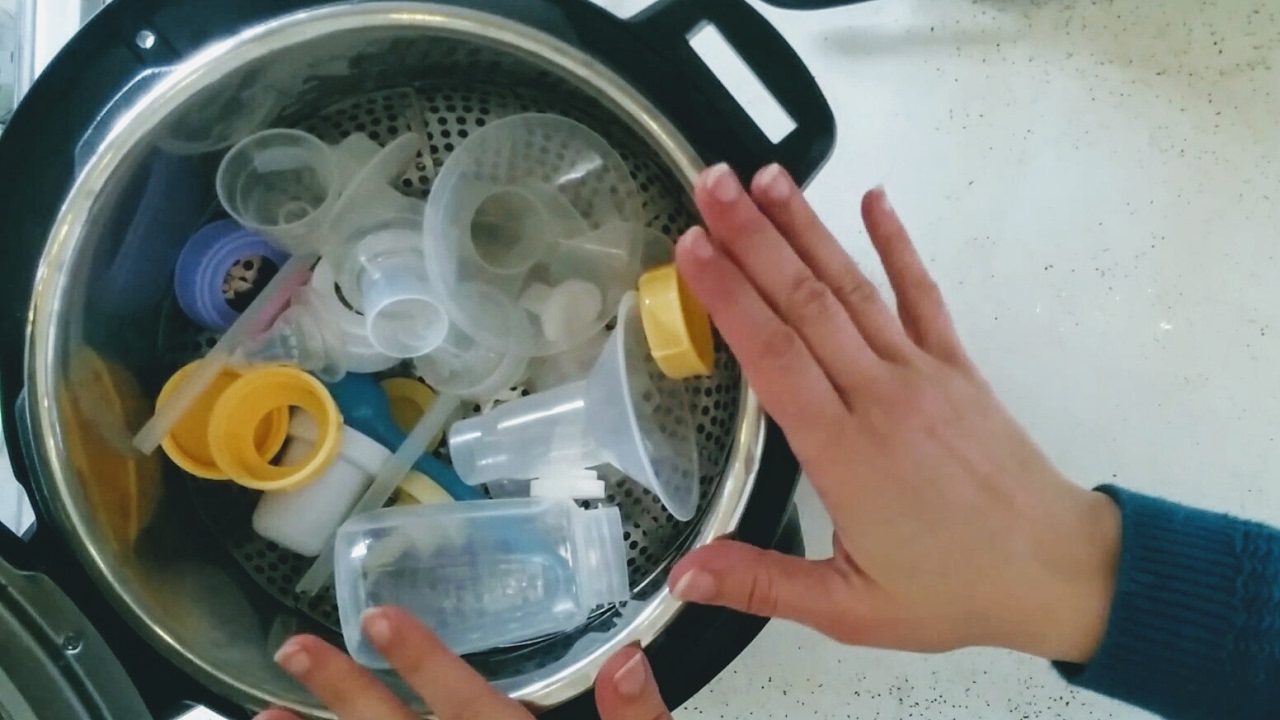 Sterilizing in the Instant Pot || Baby Bottles, Sippy Cups & Breast Pump Parts