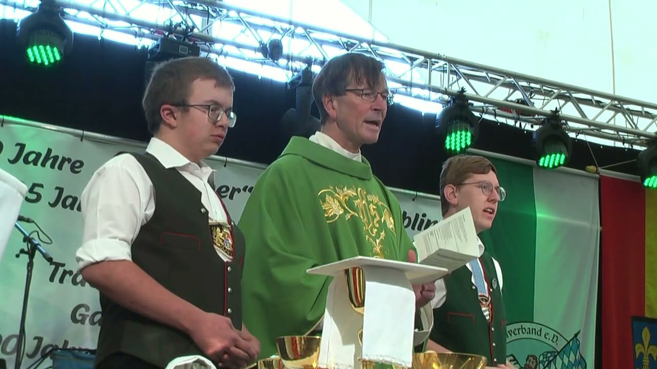 100 Jahre Trachtenverein Holzhacker - der Gottesdienst und der Festzug.