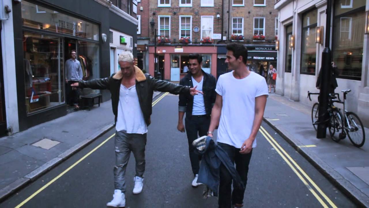 Times Red - Ain't No Sunshine x Lets Get It Started (Acoustic)