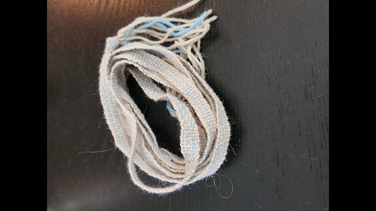 Weaving a Ribbon for my Distaff on an Inkle Loom