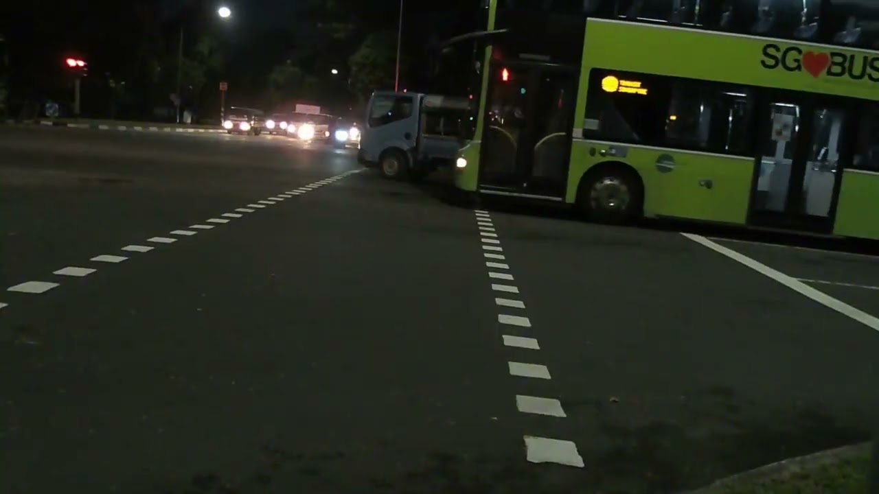 牛马打工人骑车去上班