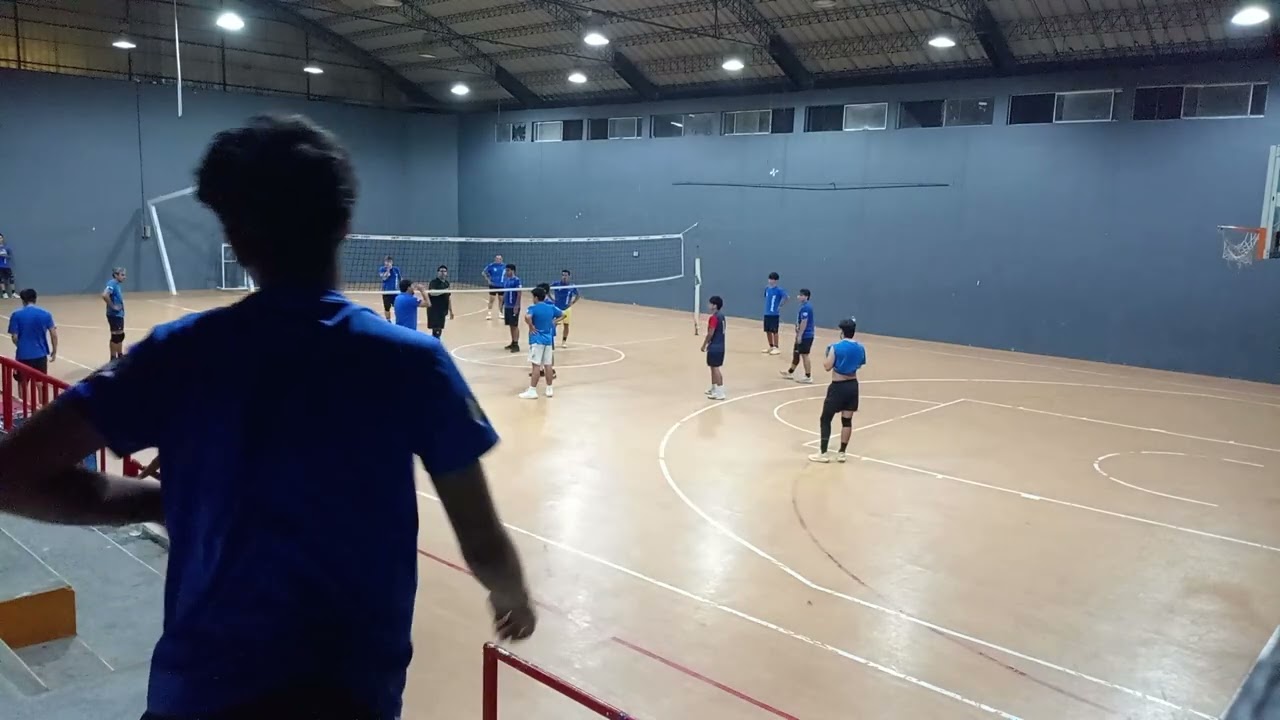 Entrenando como maquinas 💪🏐🔥🔥🔥