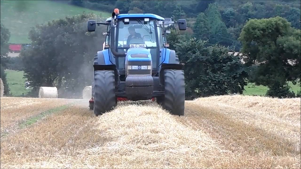 Harvest 2016: New Holland TM155 Baling Straw [HD]
