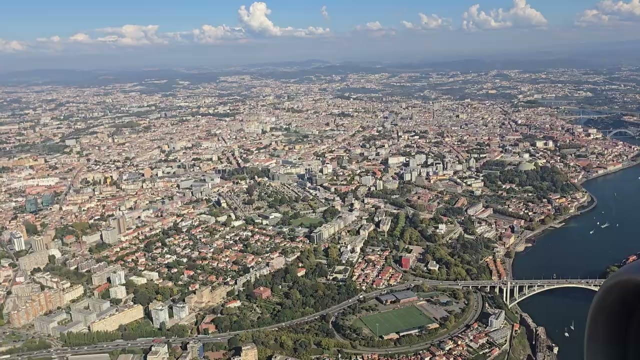 Aterragem no aeroporto do Porto (13/10/2025)