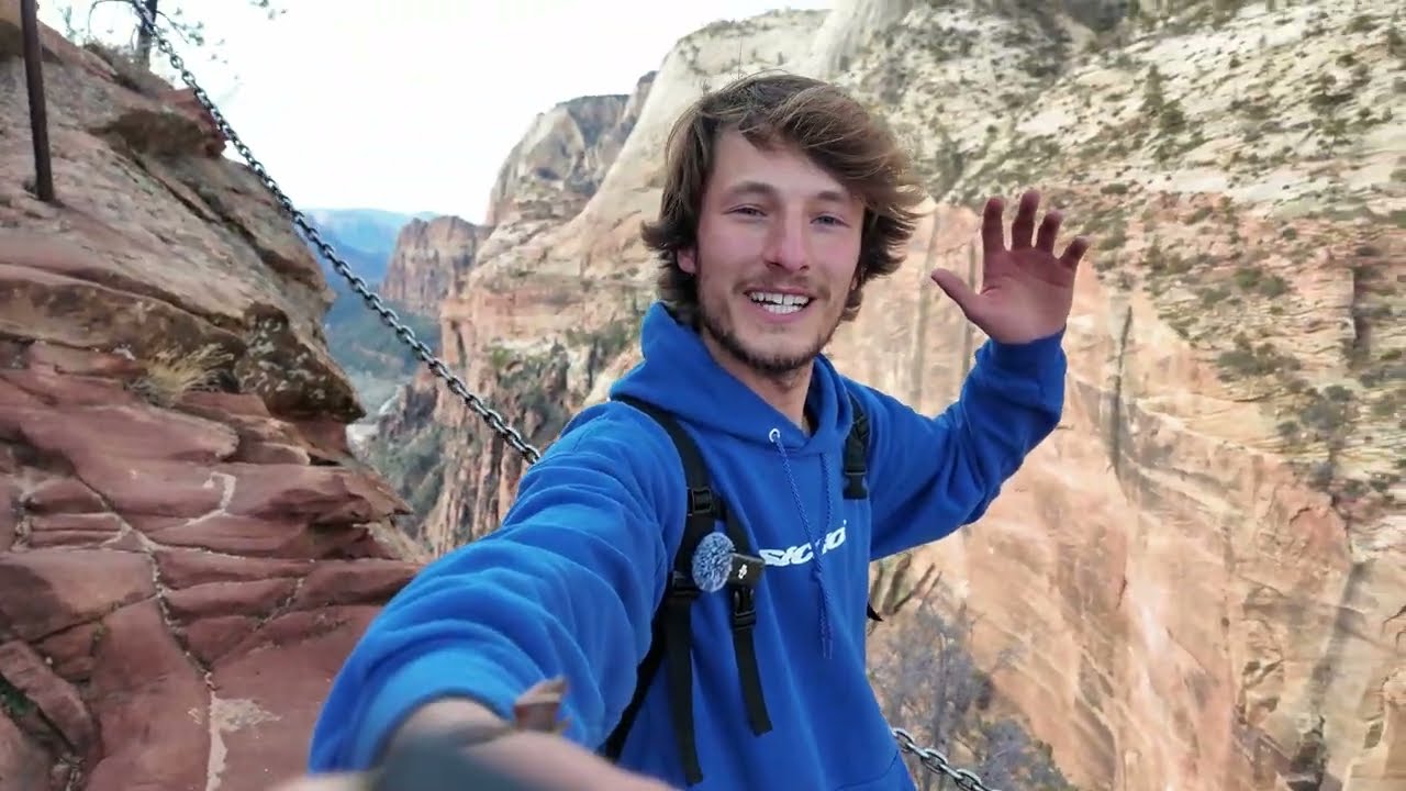 Hiking Angels Landing