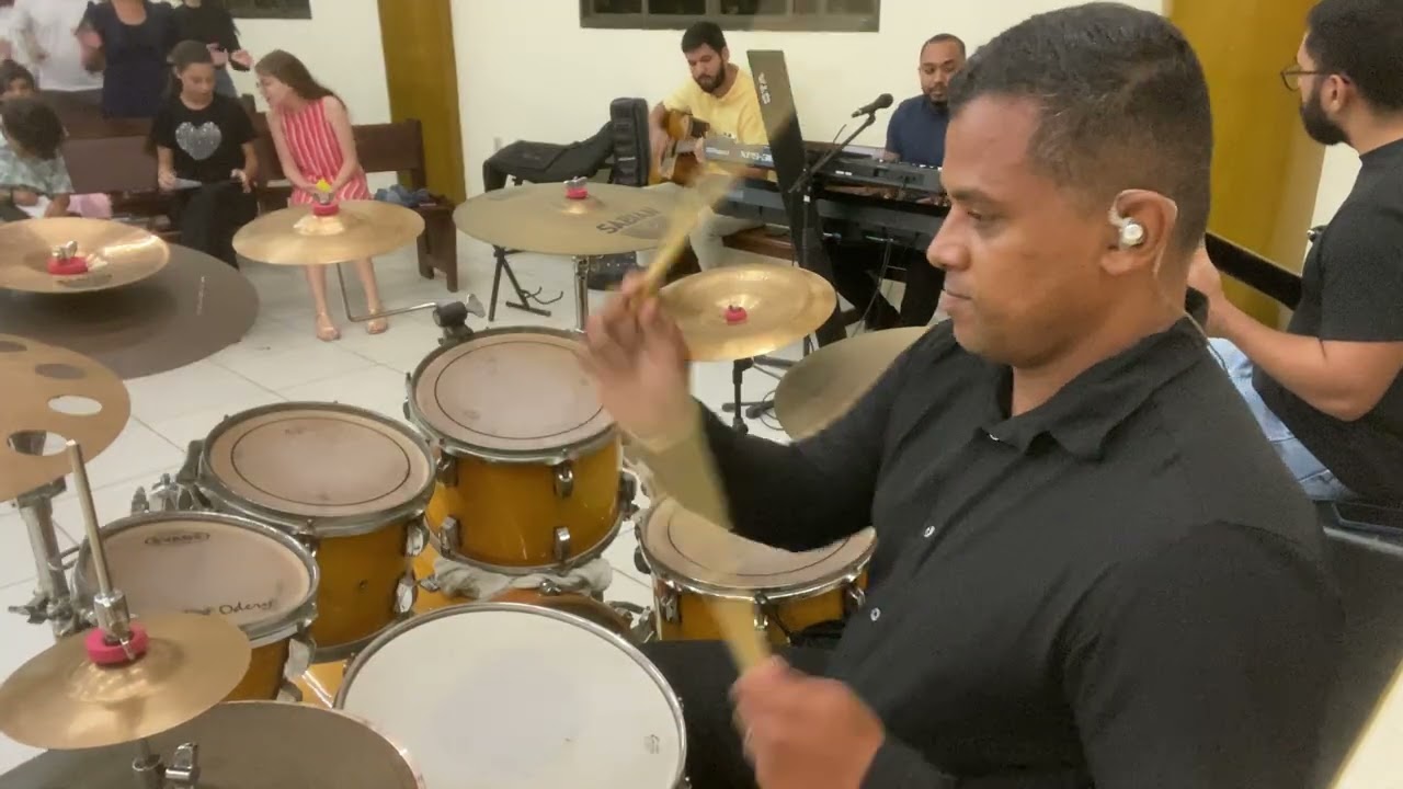 Deus é bom #drummer #somelouvor #drums #mobiledrumcover #music #bateraclube #bateraclube 