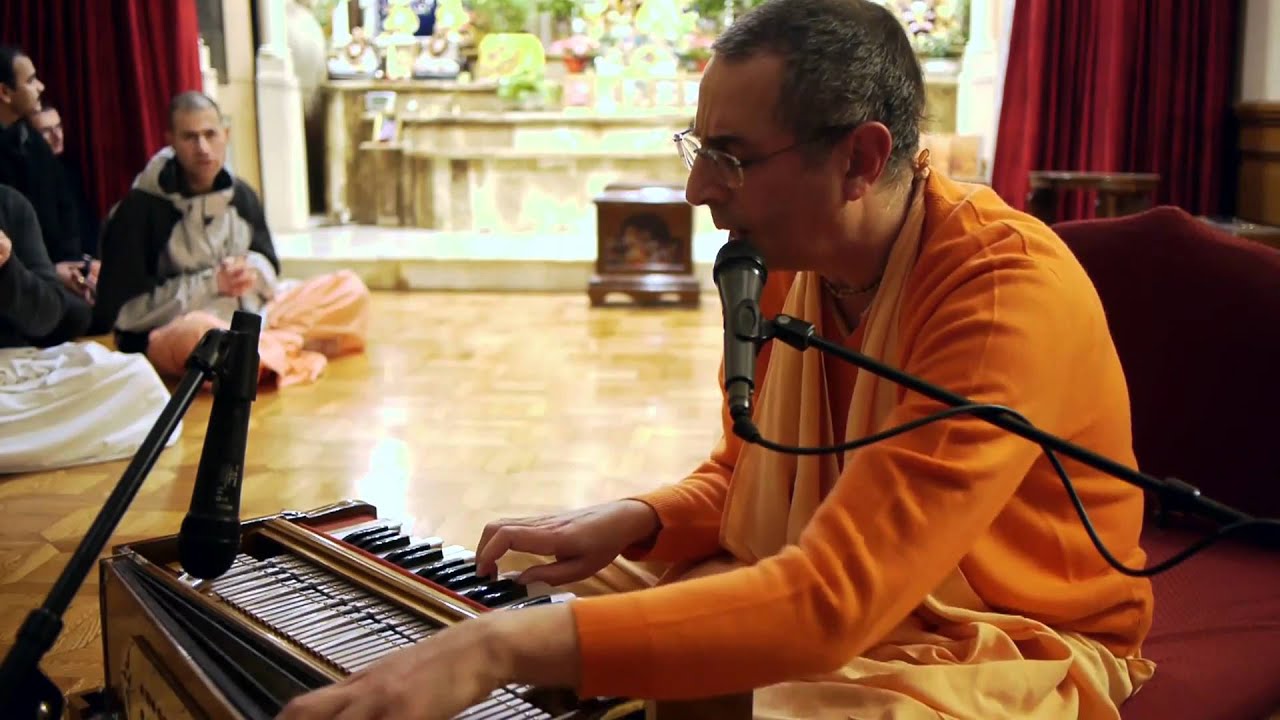 Niranjana Swami - Bhajan 2  - Dec. 15, 2010