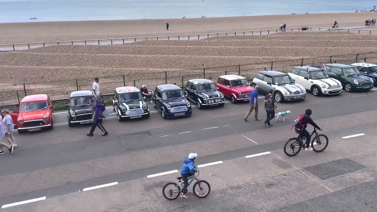 London to Brighton mini run 2023. Brighton (CAR SHOW)