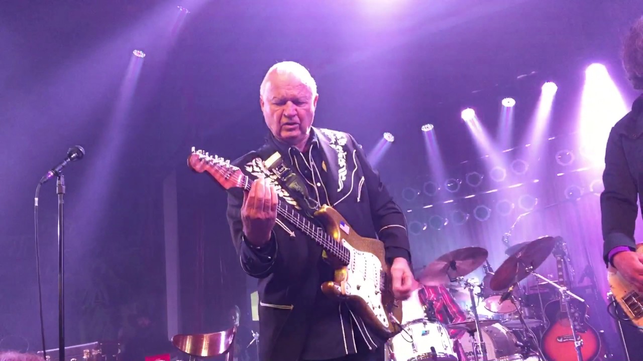 Dick Dale - Rumble/Pipeline/House of the Rising Sun (Clear Lake, IA 8/4/17)