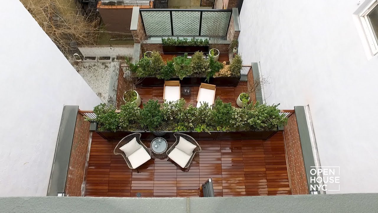 Palatial Townhouse Living in NYC | Open House TV