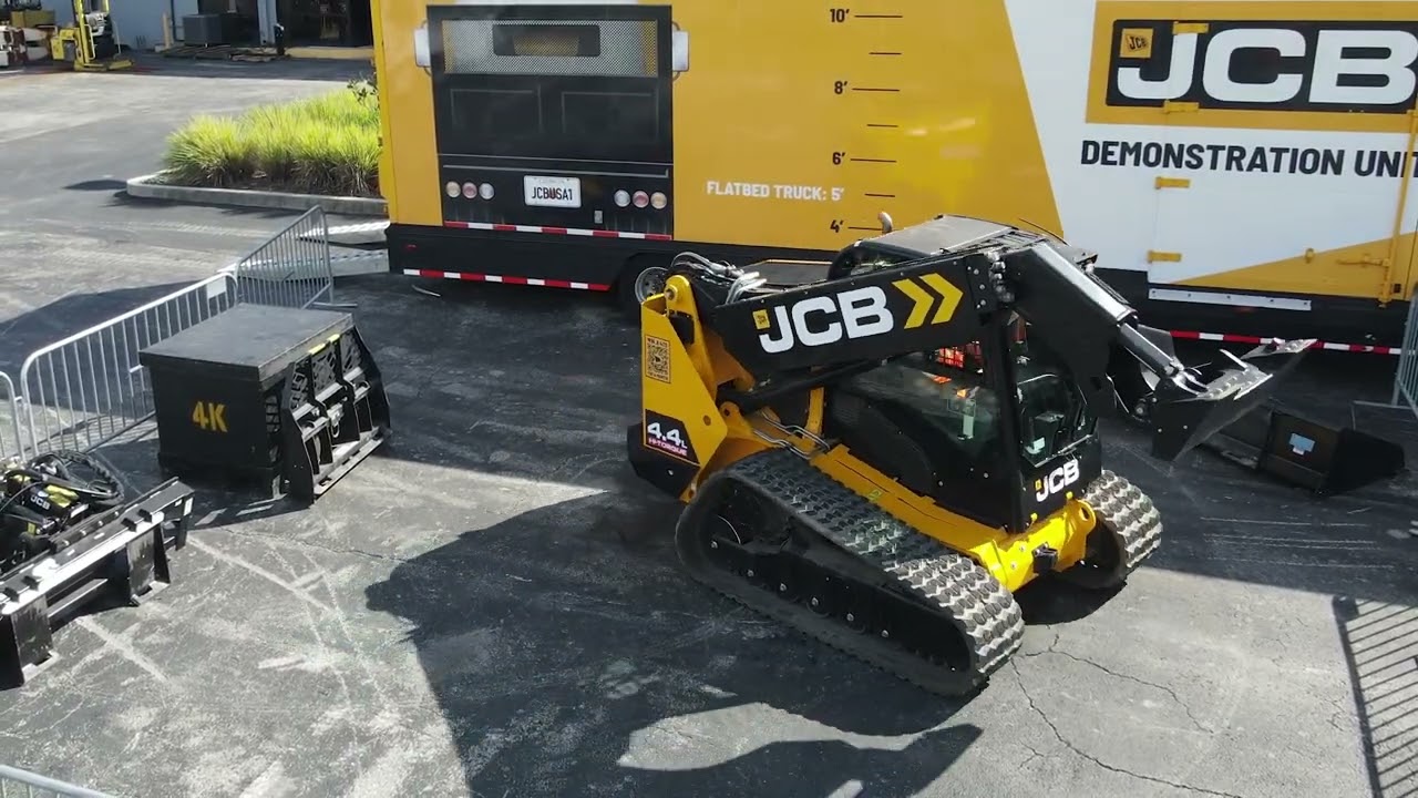 Compact Equipment Roadshow with JCB