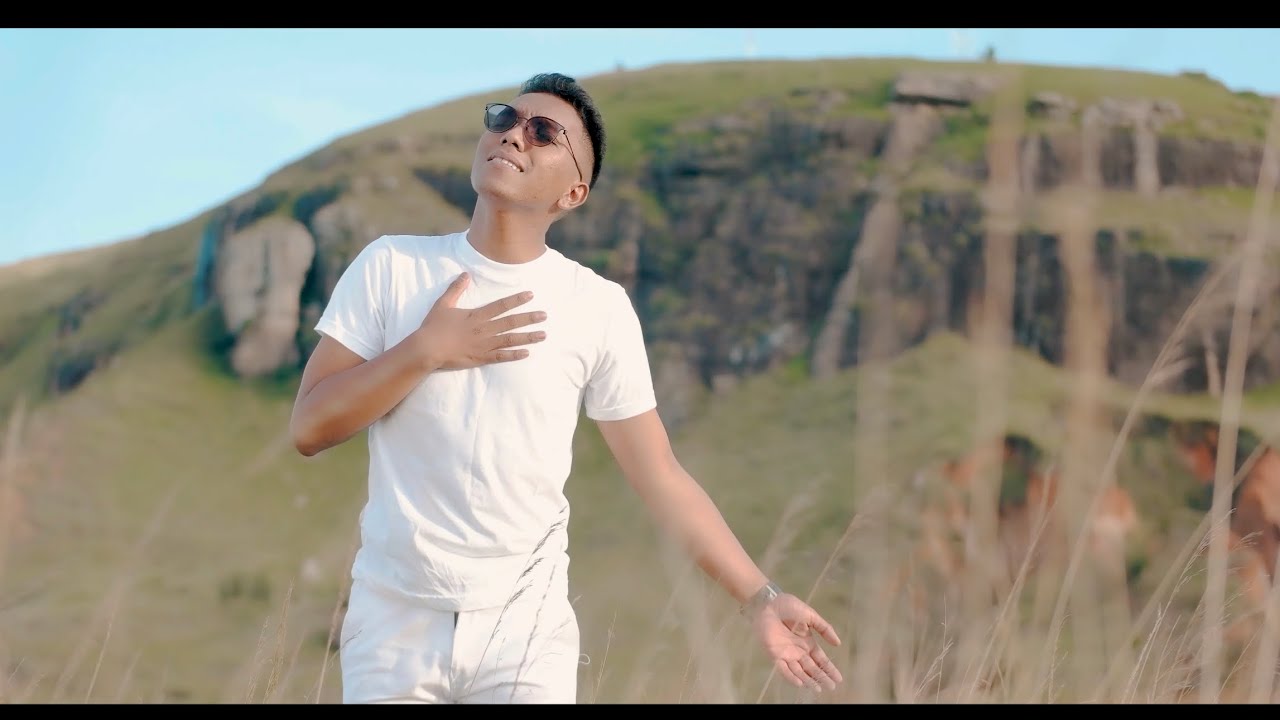 Tsy nisy raisina aho - Eric Rajoelison Cover
