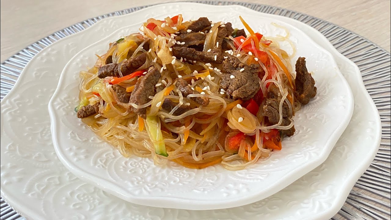Салат с фунчозой, который все любят! Быстро и очень вкусно 😍
