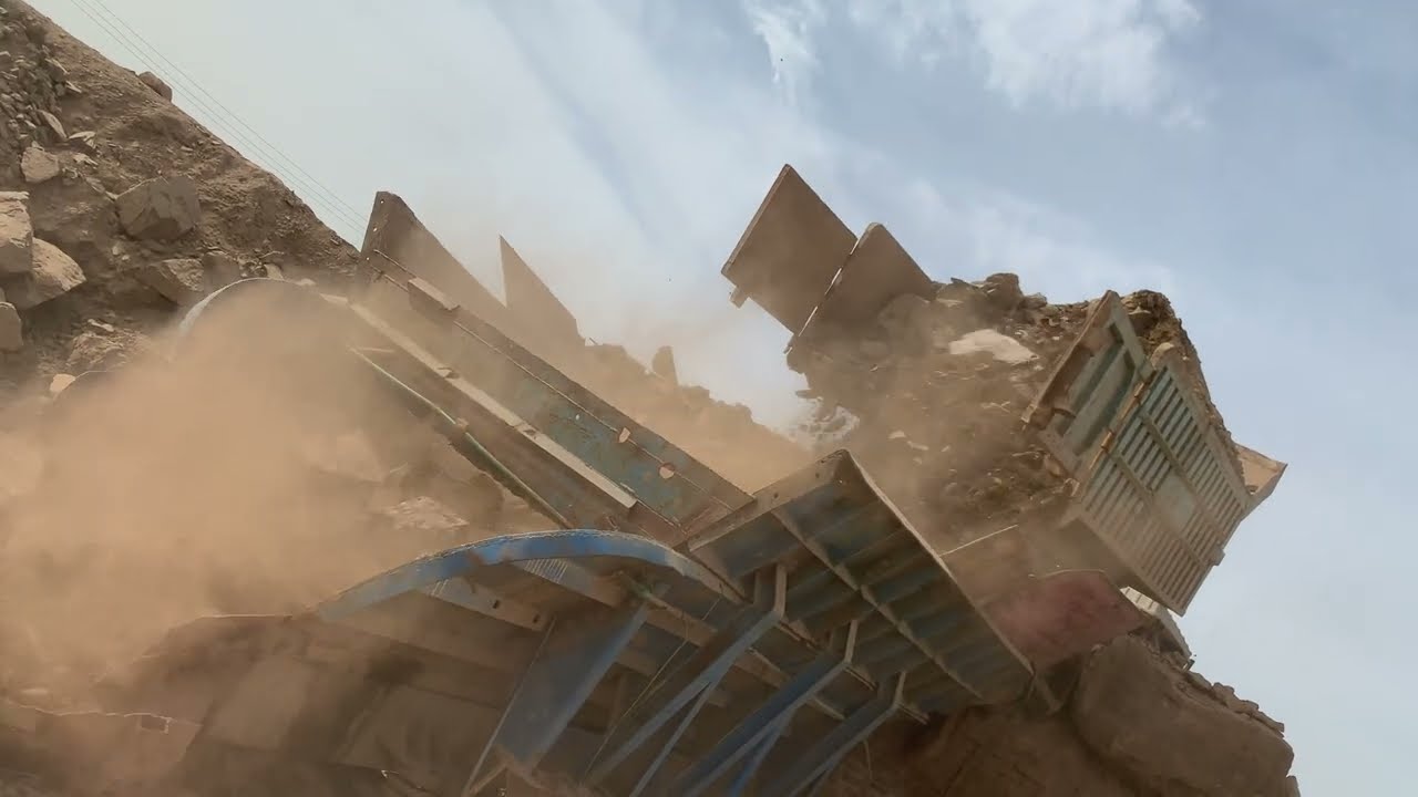 Giant Rock Jams Stone Crusher | Worker Breaks It With Massive Hammer | Extreme Crushing 126