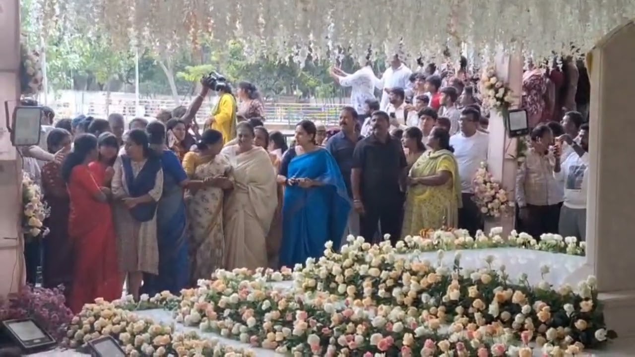 ಅಪ್ಪು 4ನೇ ಪುಣ್ಯಸ್ಮರಣೆ.. ಪುನೀತ್ ಸಮಾಧಿಗೆ ಕುಟುಂಬಸ್ಥರಿಂದ ಪೂಜೆ!Punith Rajkumar