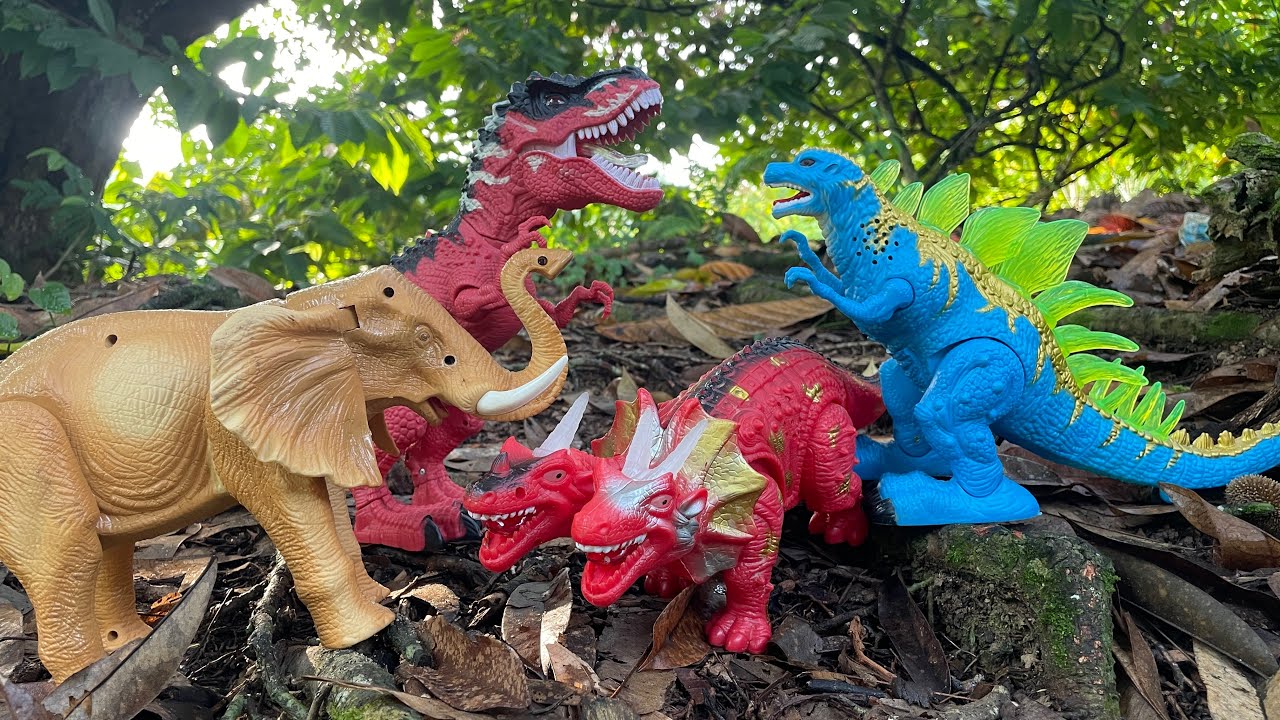 Berburu Dinosurus, T Rex, Gajah dan Godzilla di Hutan