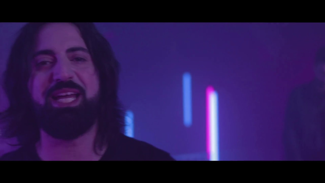 Waking Up In Stereo - Alive Machines
