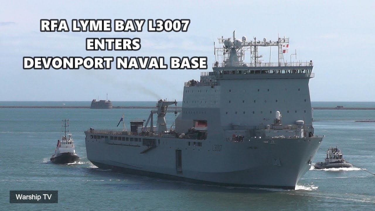 RFA LYME BAY L3007 ENTERS DEVONPORT NAVAL BASE AT MOUNT WISE 27th August 2025