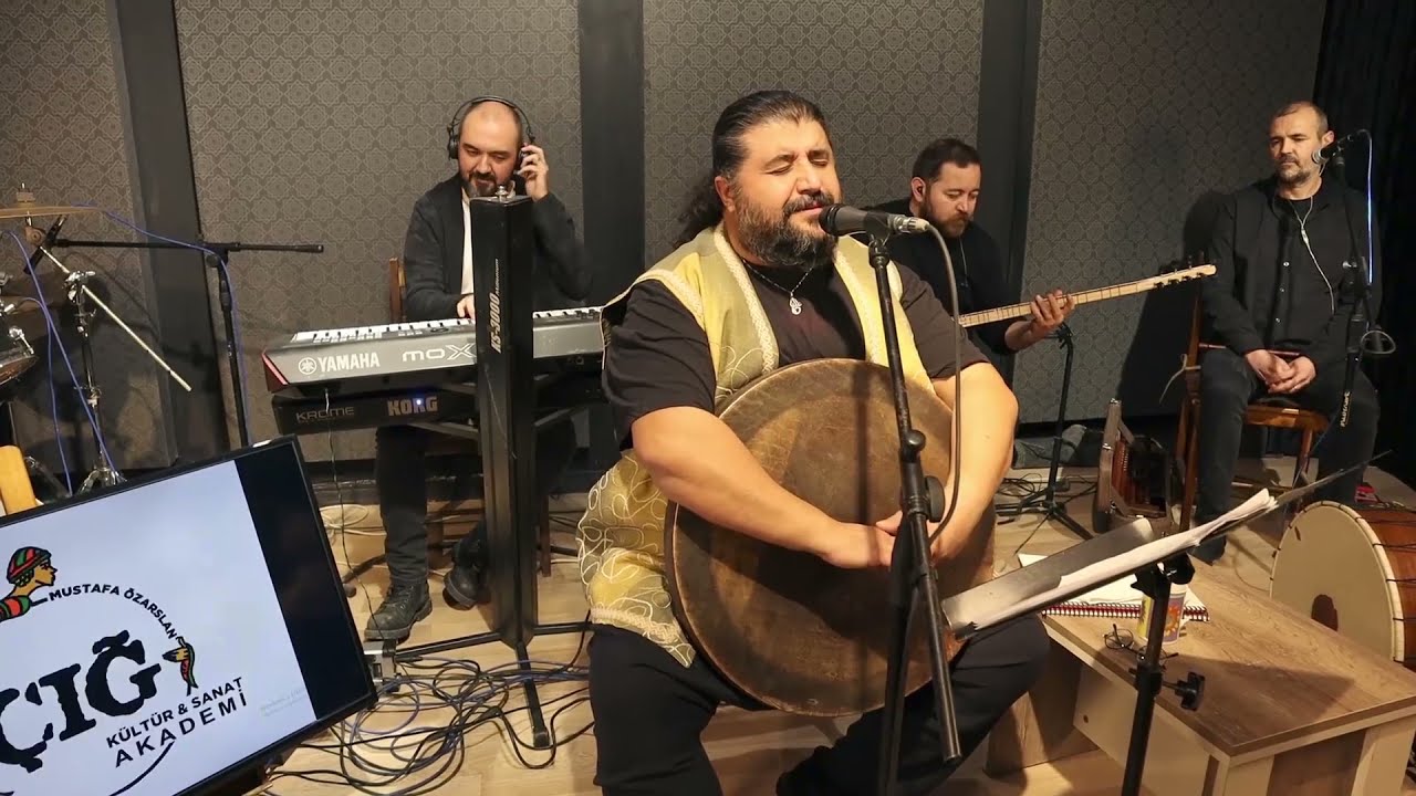 Mustafa ÖZARSLAN - Elma Attım Yuvarlandı  & Yalancısın İnanamam