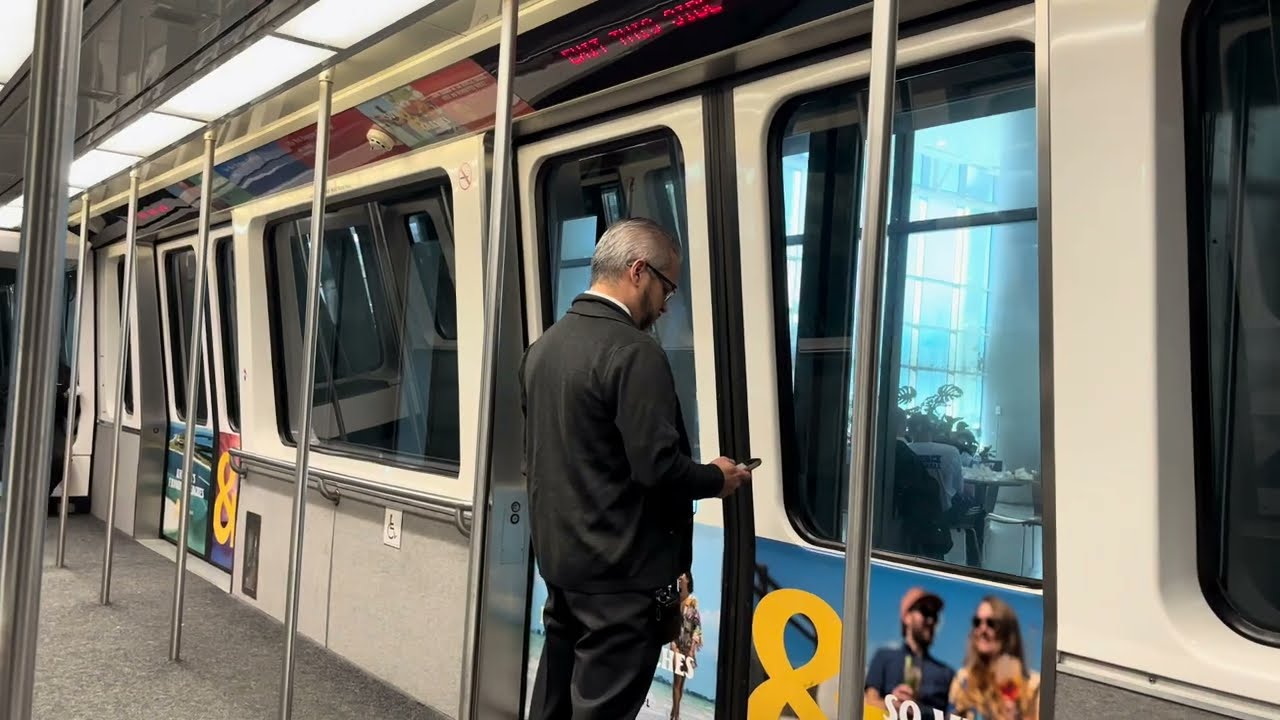 Tampa airport Shuttle to Airside E