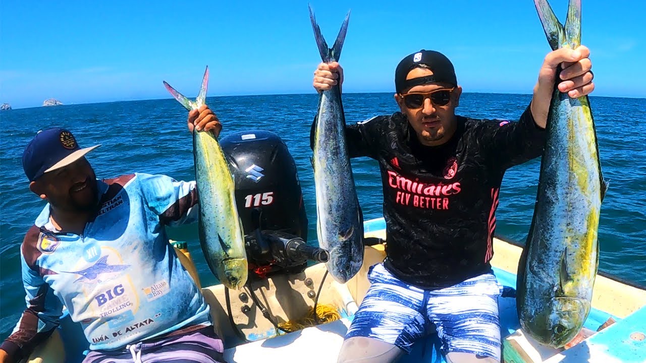 Deep Sea Fishing with 2 Mexicans in Sinaloa (Ancient Fishing Technique) 🇲🇽 🐟