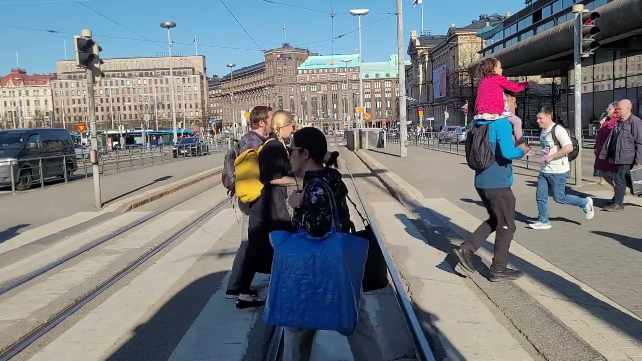 Helsingin raitiolinja 7 Länsiterminaali-Vallilan Varikko-Länsiterminaali. Helsinki tramline 7.