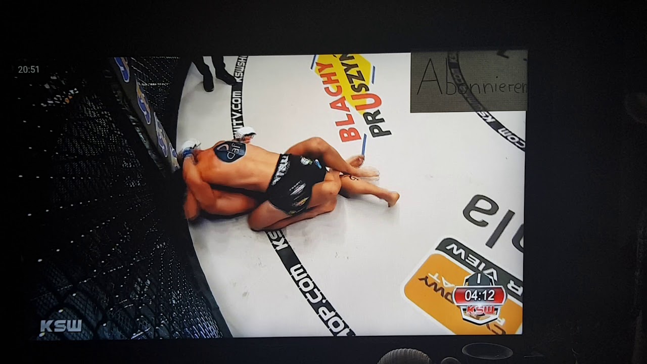 Damian Janikowski VS Tony Giles
