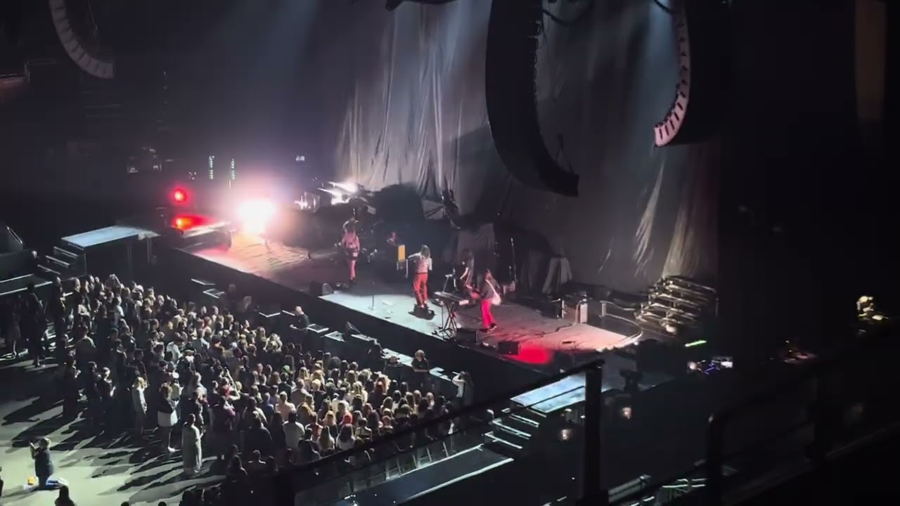 Geese - 2122 (live @ PPG Paints Arena - Pittsburgh PA, 5/18/24)