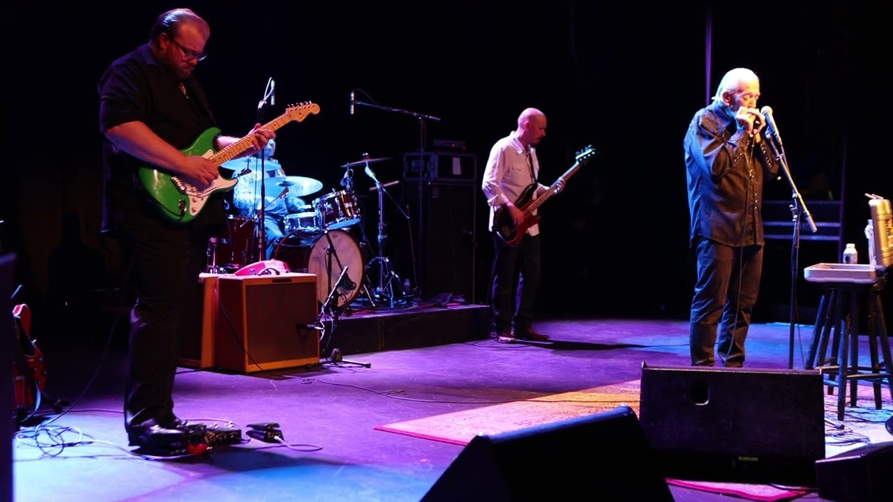 Charlie Musselwhite Band - Christo Redemptor