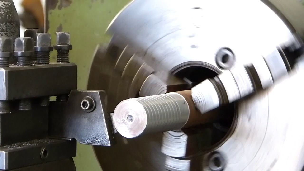 FABRICANDO PARAFUSO COM ROSCA DE 3 ENTRADAS