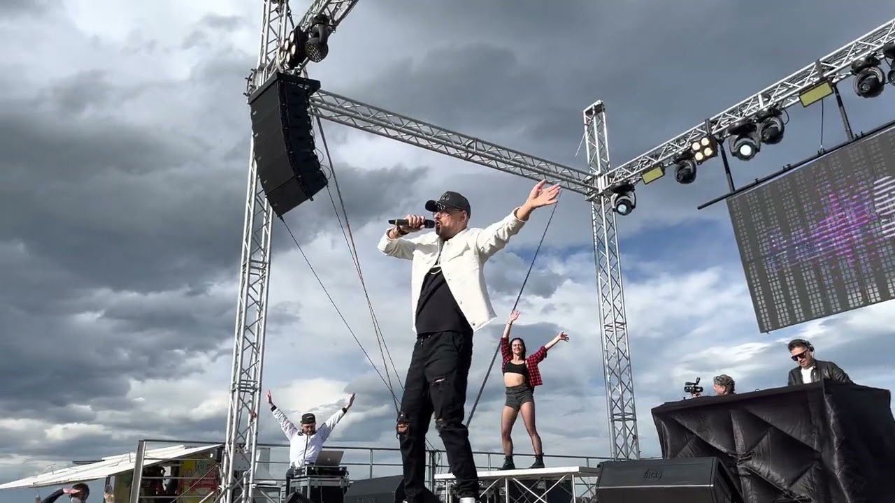 Party 90 Roby Santini (Hotel Saint George) - Welcome To My Life & Never Say Never