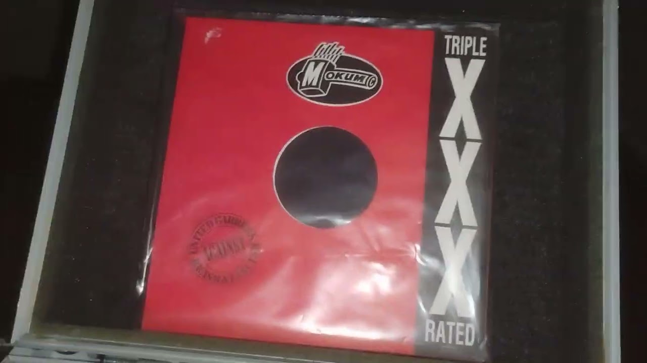 Mokum Records 13 Everybody In The House Vinyl Record Turntable VS TV YouTube Lady ERROR Gabber mix