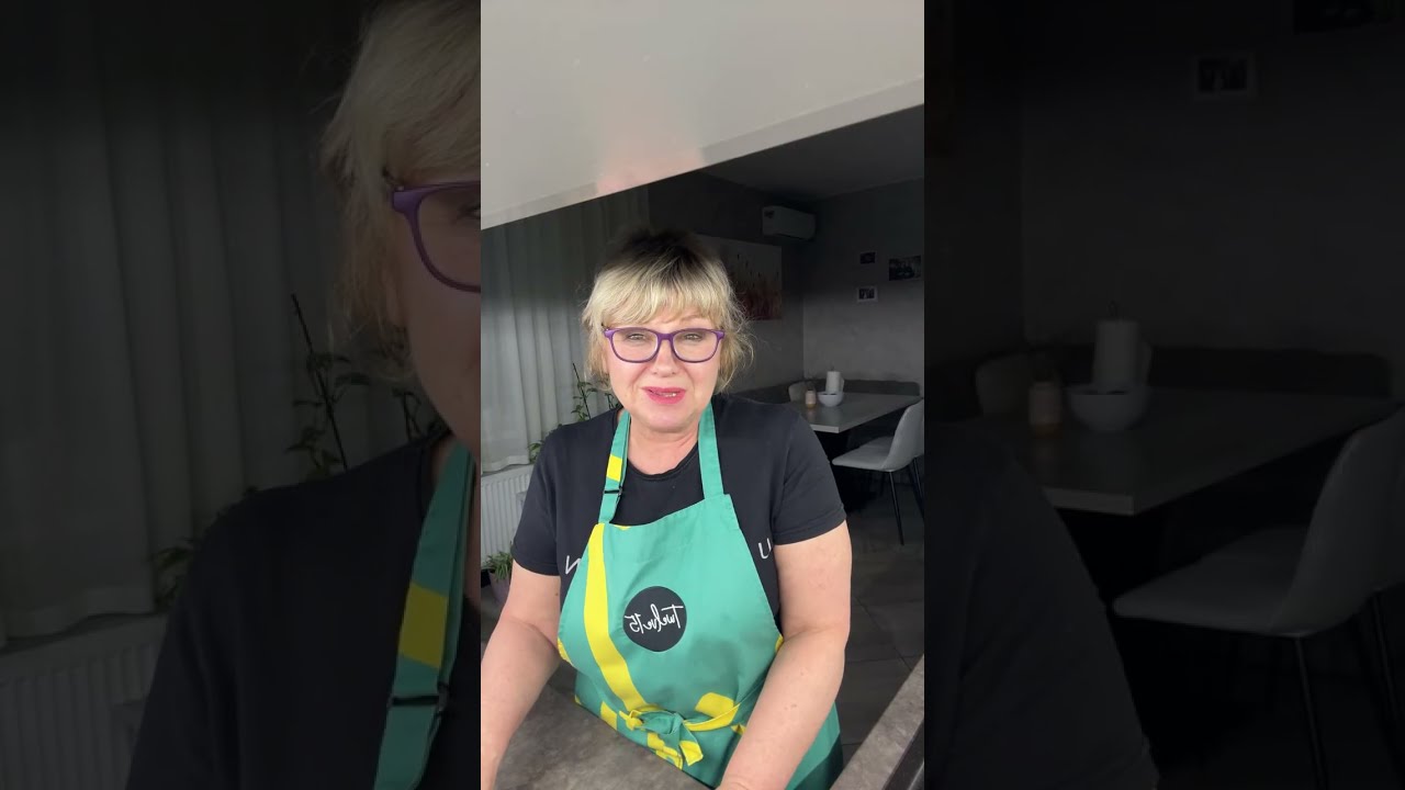 У каналі Всього потроху відбувається прямий ефір.