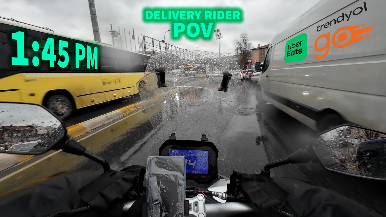 Saat 13:45'de Vardiyaya Başladım... Yağmurlu bir günde düşe kalka paket attım!